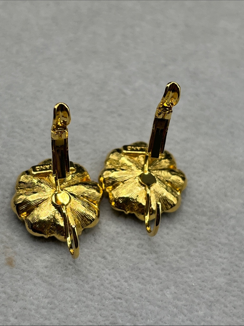 Joan Rivers Colorful gold tone flower pierced earrings - Picture 6 of 7